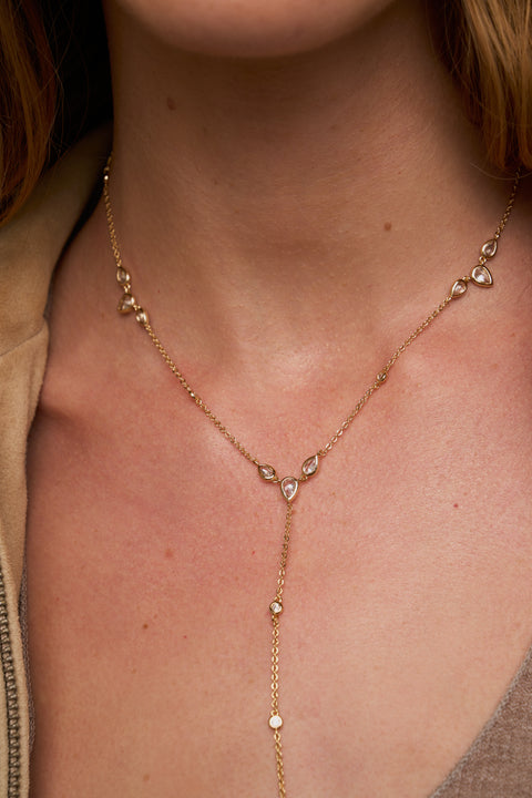 Aurora Lariat