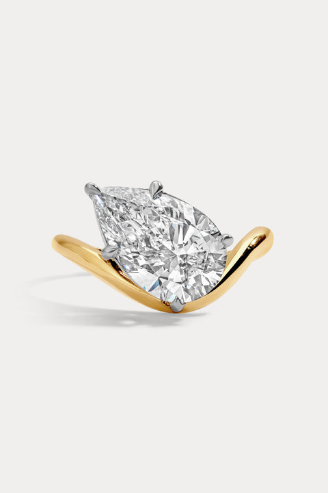 The Celine Curve Ring